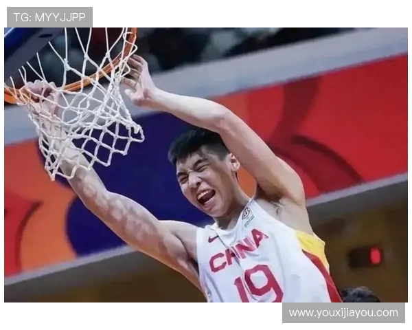 深圳篮球队在世界杯预选赛积分榜中以66分稳居第一名展现强劲实力 深圳篮球队在世界杯预选赛积分榜中以66分稳居第一名展现强劲实力